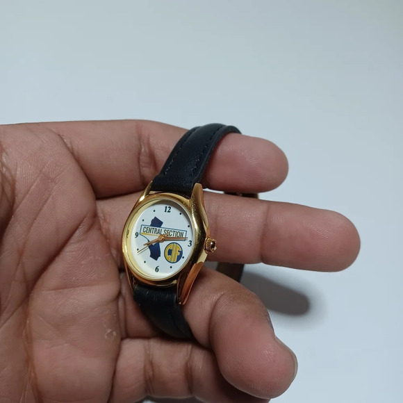 Ladies Quartz Watch Central Section CiF Dial Gold Tone Working New Battery may s - Picture 2 of 6